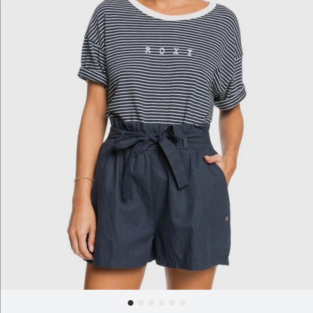 NWT Roxy Blue paper bag shorts XL